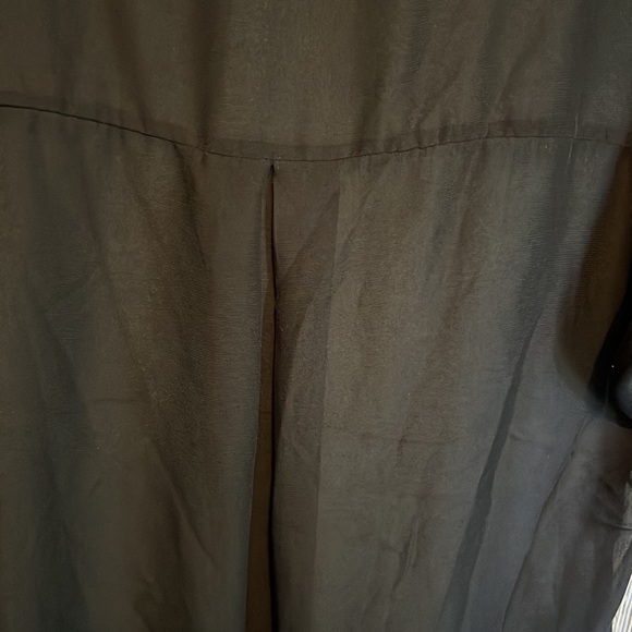 Maurices. Short sleeve blouse. - Picture 7 of 7